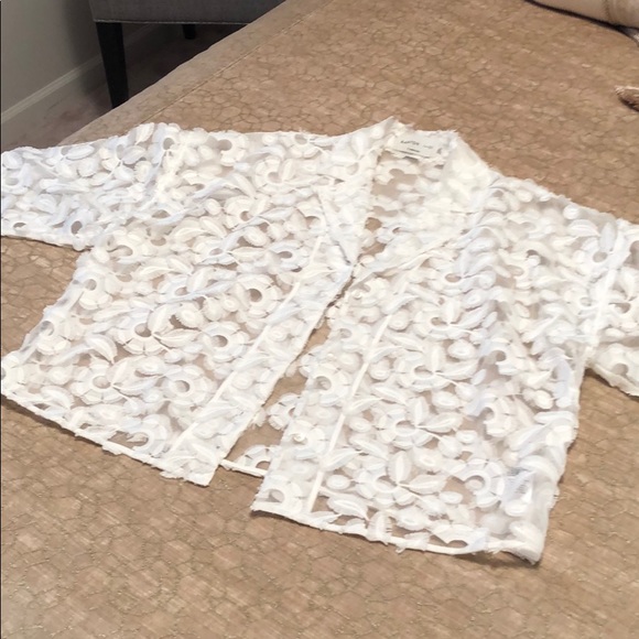 Aritzia Tops - Final price! Aritzia Babaton I-OI size 2 blouse